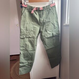 THE GREAT. X Eddie Bauer Green Cargo Pants with Checkered Belt Like New Size 6